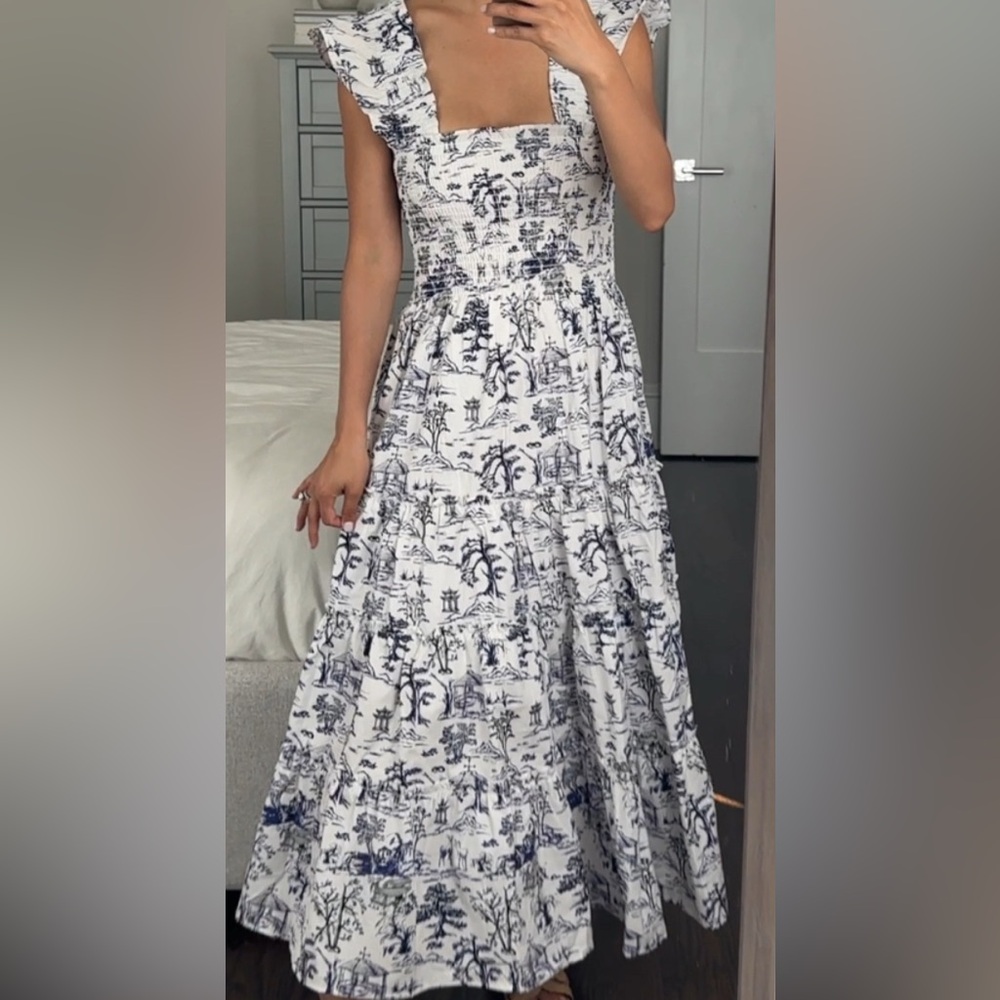 Bloomingdale’s | Aqua midi dress